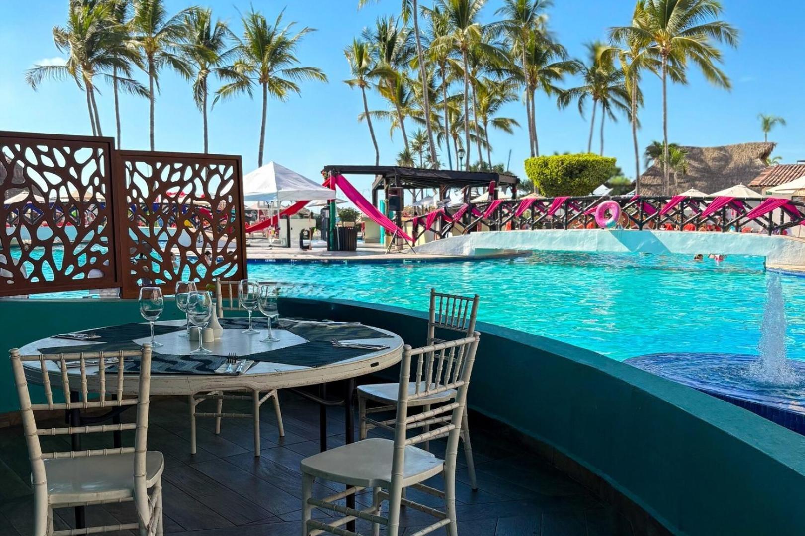 Spacious, Access To The Pool And The Beach! * Puerto Vallarta