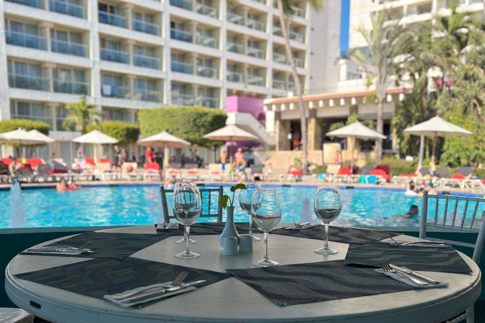Spacious, Access To The Pool And The Beach! Puerto Vallarta